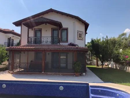 4+1 Villen Zum Verkauf In 575M2 Grundstück In Dalyan