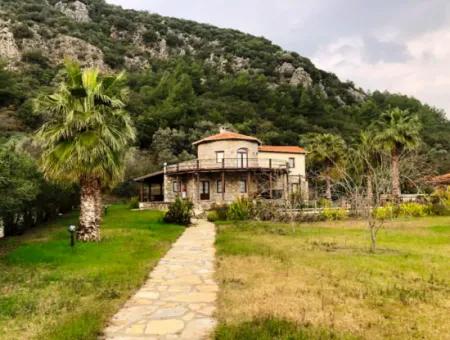 Villa Zu Verkaufen In Dalyan In 3500M2 Grundstück