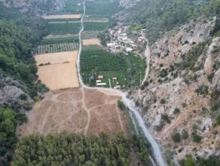 3578M2 Field For Sale On The Road Of Aşı Koyu In Mergenlide