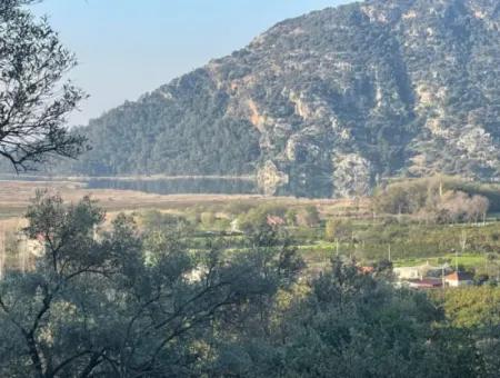 Land For Sale In Çandır 1252M2 With Lake View