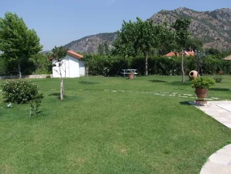 Dalyan Satılık Malikane Dalyan 12,338M2 Arsa İçinde Satılık Lüks Villa